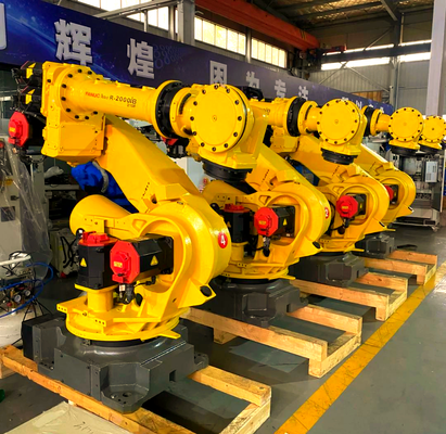 FANUC Laserschneidezelle mit automatischem Be- und Entladen und Drehtisch für die Massenproduktion von 3D-Metallbearbeitungen in der Automobilindustrie
