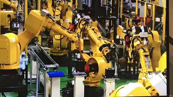 Hochleistungs-Laserschneidroboter von FANUC mit 6-kW-Faserlaserquelle für das Schneiden dicker Stahlbleche und die industrielle Metallbearbeitung